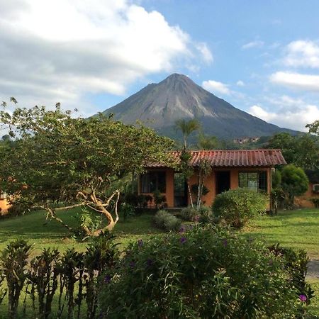 Cabinas Los Guayabos Hotel La Fortuna Exterior foto