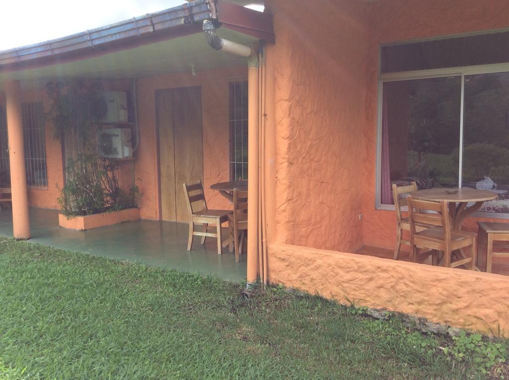 Cabinas Los Guayabos Hotel La Fortuna Exterior foto
