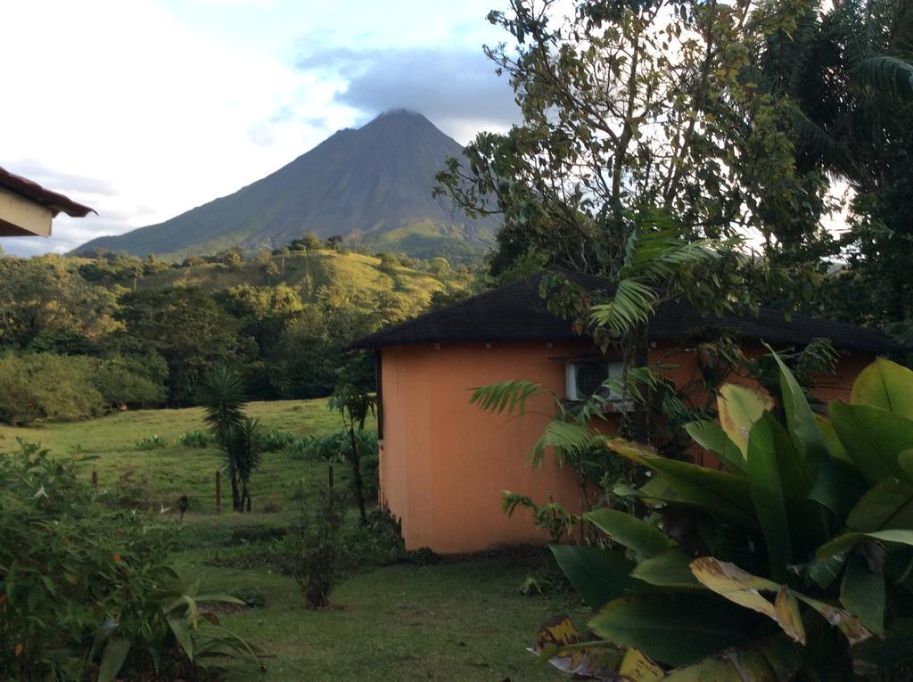 Cabinas Los Guayabos Hotel La Fortuna Exterior foto