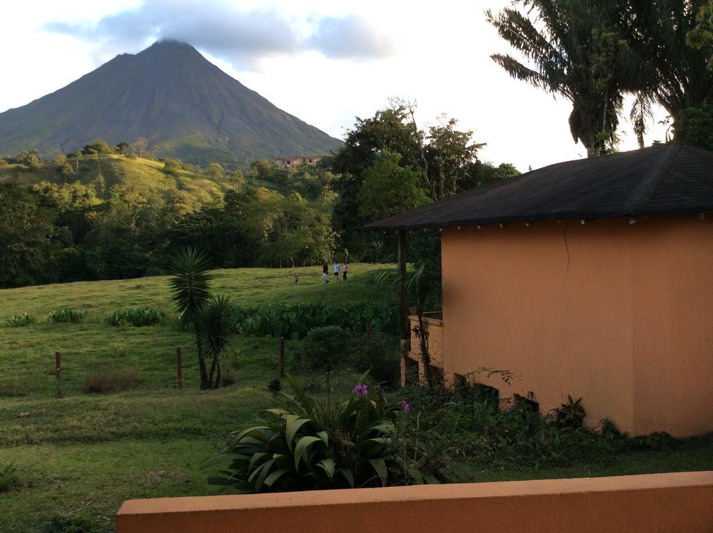 Cabinas Los Guayabos Hotel La Fortuna Exterior foto