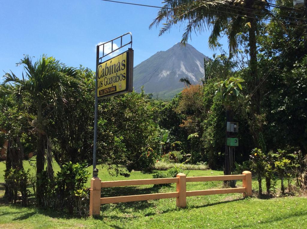 Cabinas Los Guayabos Hotel La Fortuna Exterior foto