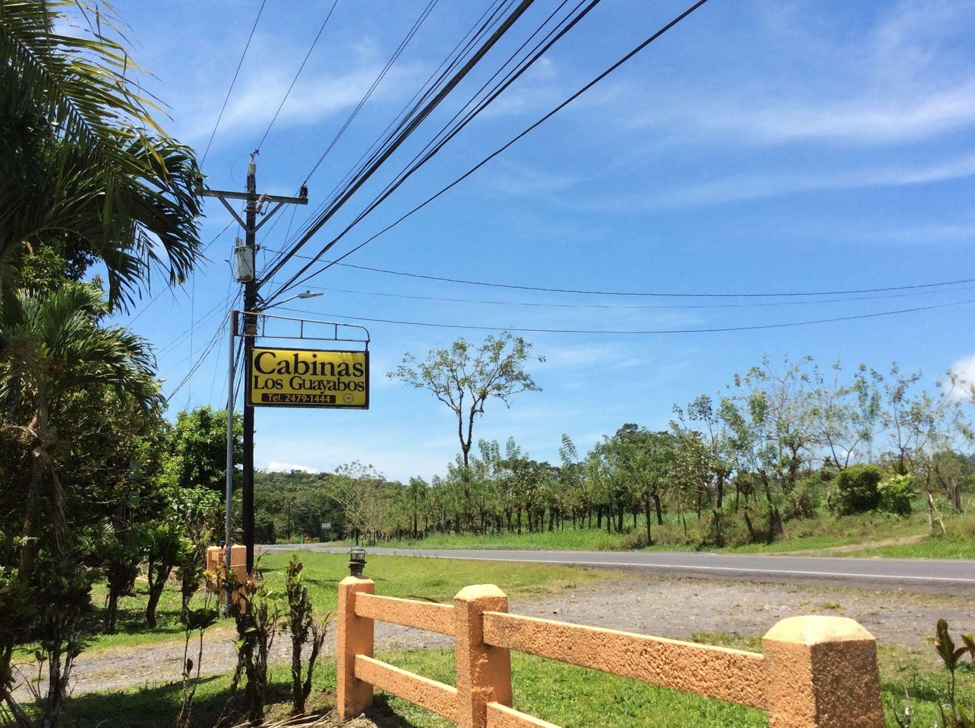 Cabinas Los Guayabos Hotel La Fortuna Exterior foto